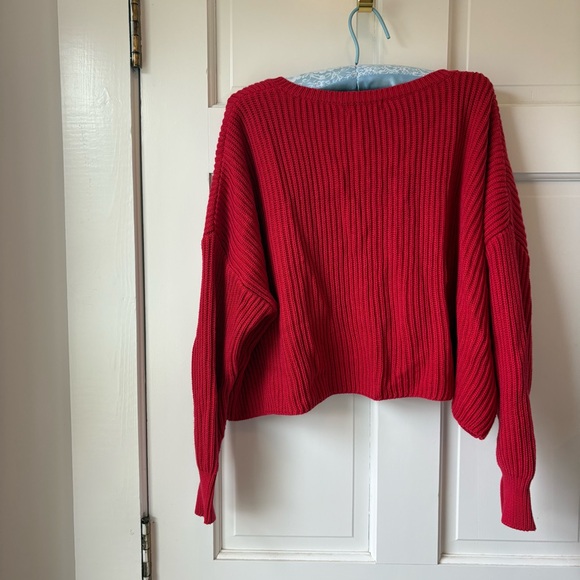 Vestique Cherry Red Slouchy Cropped V-Neck Sweater - Picture 4 of 4